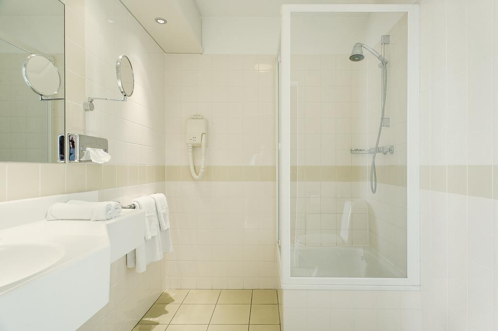Hampshire Hotel - Newport Huizen Habitación foto