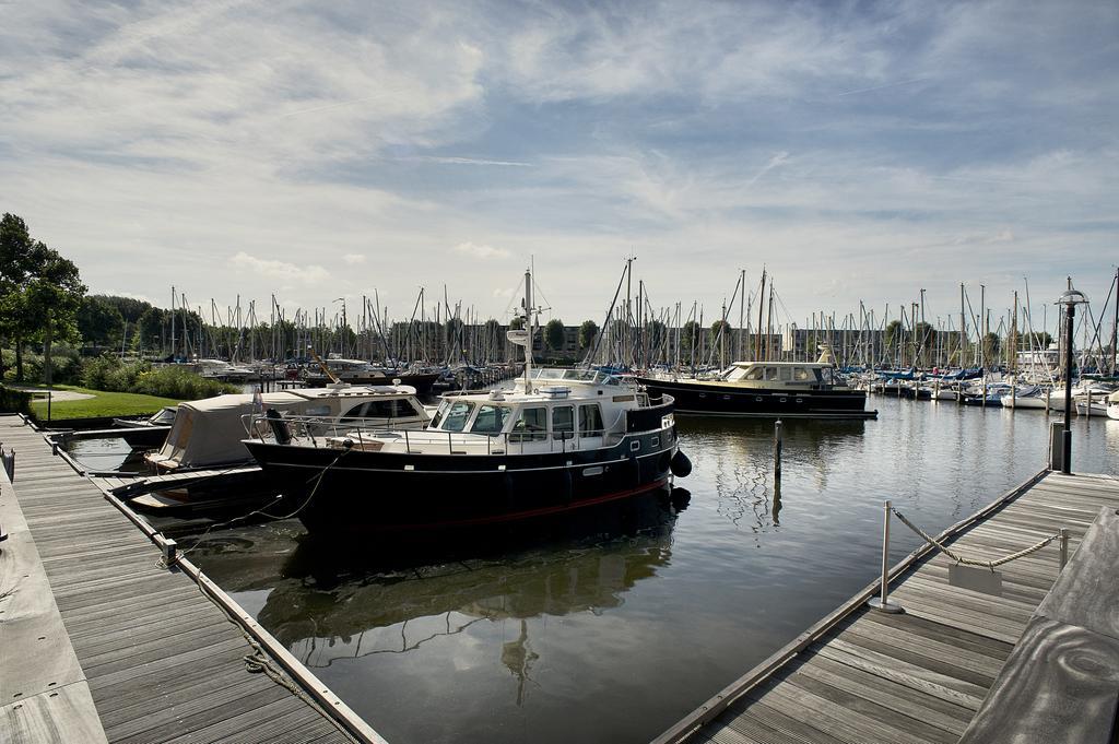 Hampshire Hotel - Newport Huizen Exterior foto